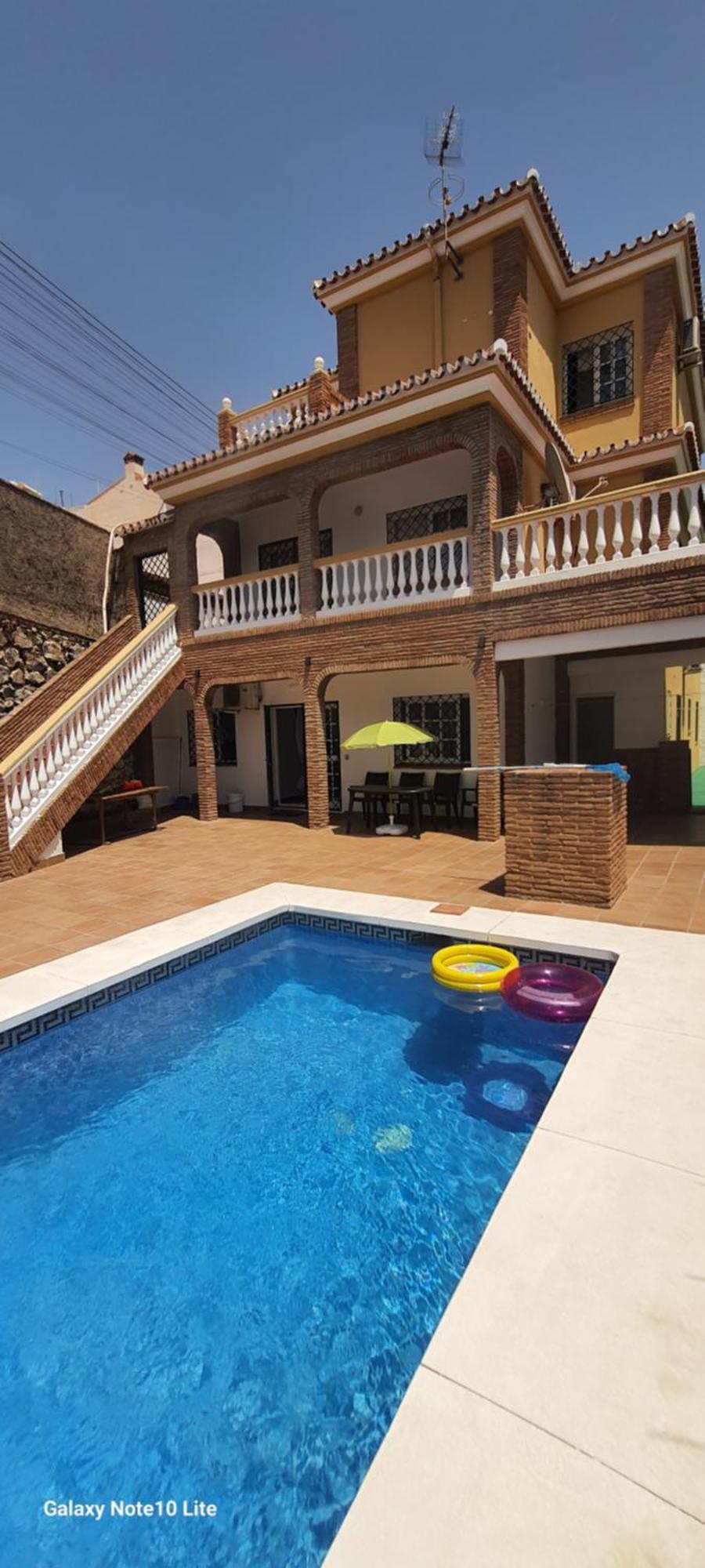 Uf Holiday House Малага Екстериор снимка